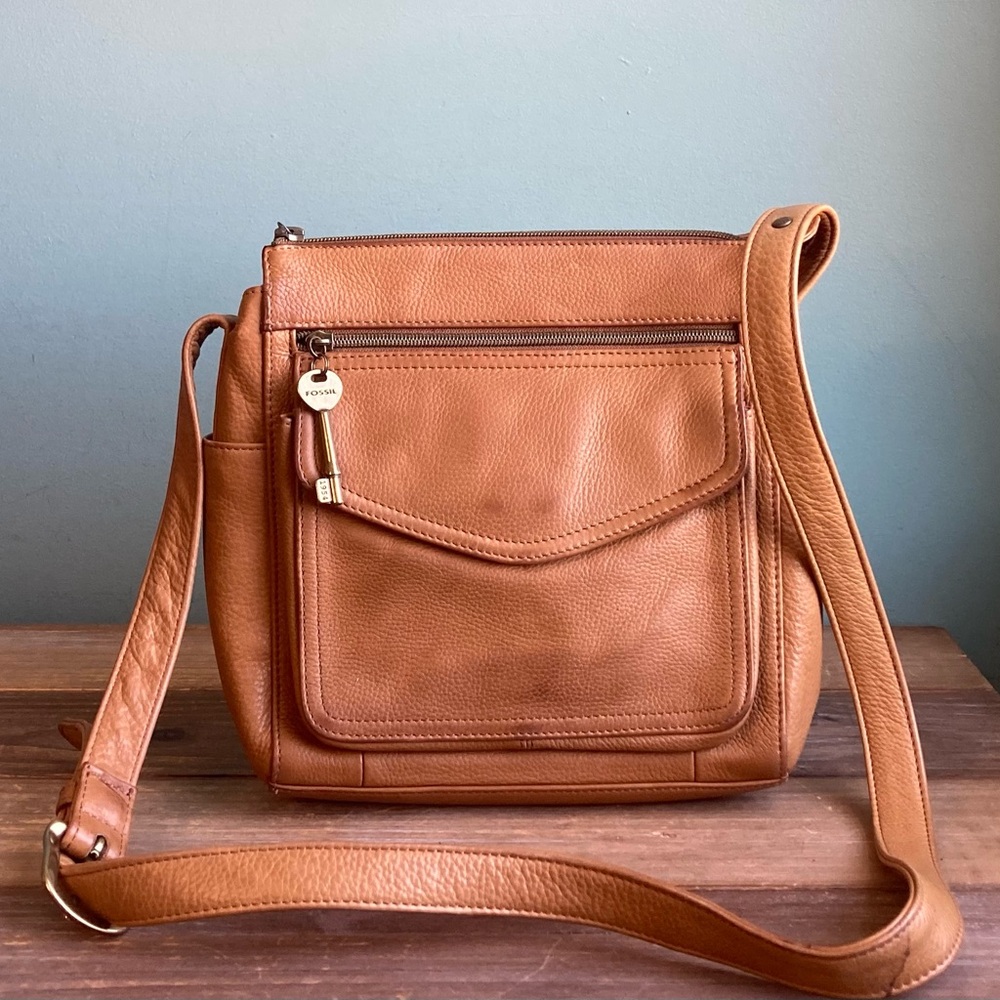 Vintage Fossil Leather Crossbody Bag - Picture 12 of 12